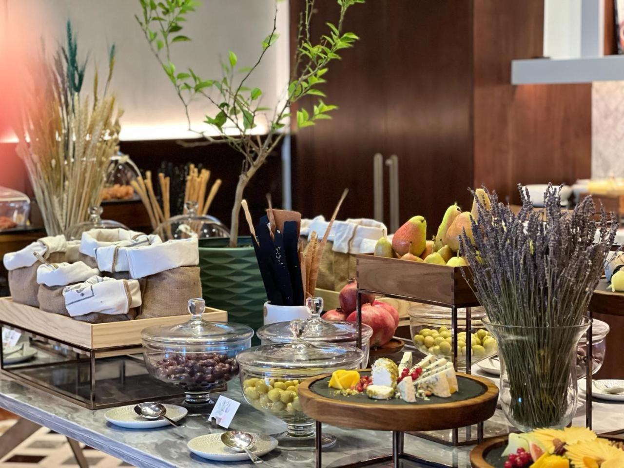 Hotel Waldorf Astoria Cairo Heliopolis Extérieur photo